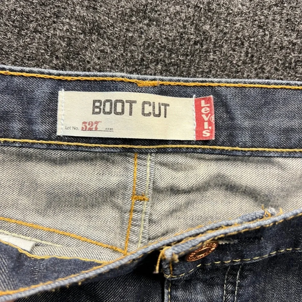 Levis levi 527